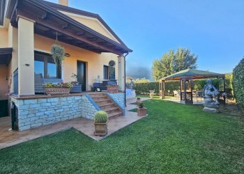 02.jpg - Porzione di casa Via Privata Ghiggini 8, Sarzana - foto 2