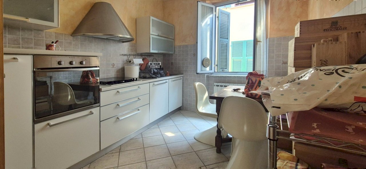 IMG-20250624-WA0031.jpg - Three-room apartment Via Roma 64, Santo Stefano di Magra - photo 1