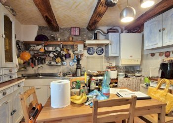 20250513_095621.jpg - Townhouse Via Collo 13, Fosdinovo - photo 3