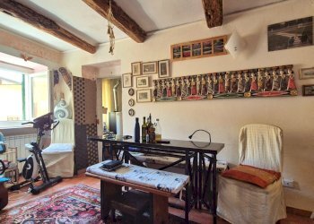 20250513_095055.jpg - Townhouse Via Collo 13, Fosdinovo - photo 25