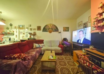 03.jpg - Quadrilocale Via Antonio Gramsci 31, Luni - foto 4