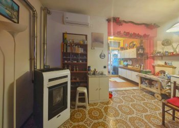 08b.jpg - Quadrilocale Via Antonio Gramsci 31, Luni - foto 10