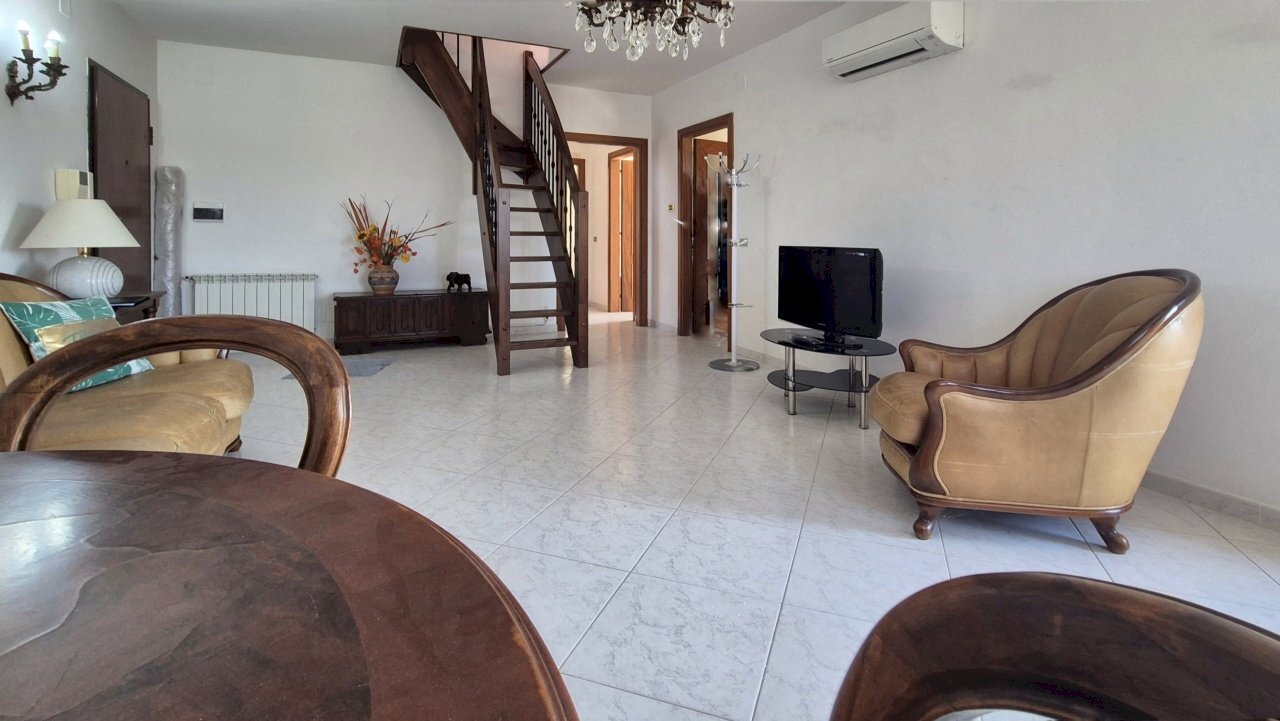 04.jpg - Attic Via Cerreti 71D, Santo Stefano di Magra - photo 1