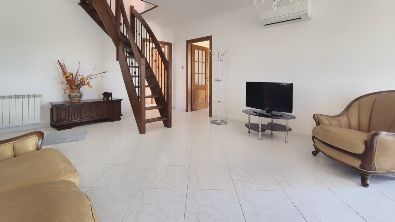 01.jpg - Attic Via Cerreti 71D, Santo Stefano di Magra - photo 3