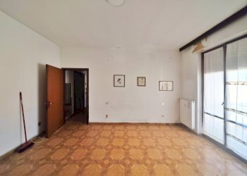 08.jpg - Bilocale Stradone D'Oria 120, La Spezia - foto 7