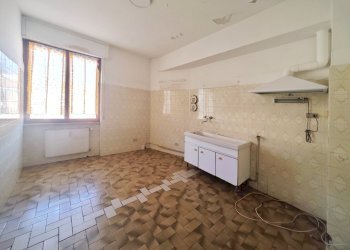 09.jpg - Bilocale Stradone D'Oria 120, La Spezia - foto 10