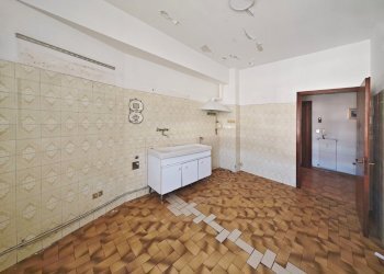 12.jpg - Bilocale Stradone D'Oria 120, La Spezia - foto 13