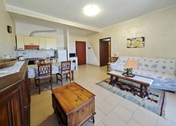 01.jpg - Trilocale Via Filippo Guerrieri 1, Licciana Nardi - foto 2