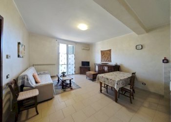 04.jpg - Trilocale Via Filippo Guerrieri 1, Licciana Nardi - foto 5