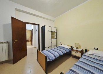 15.jpg - Trilocale Via Filippo Guerrieri 1, Licciana Nardi - foto 18