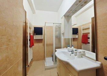 16.jpg - Trilocale Via Filippo Guerrieri 1, Licciana Nardi - foto 19