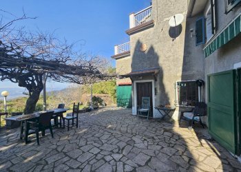 03.jpg - Porzione di casa Via Palazzina 8, Fosdinovo - foto 1