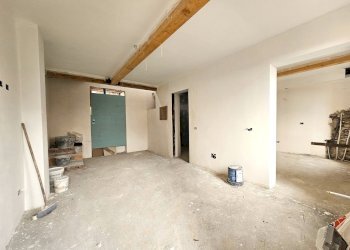 01.jpg - Porzione di casa Via Radetta 17, Sarzana - foto 2