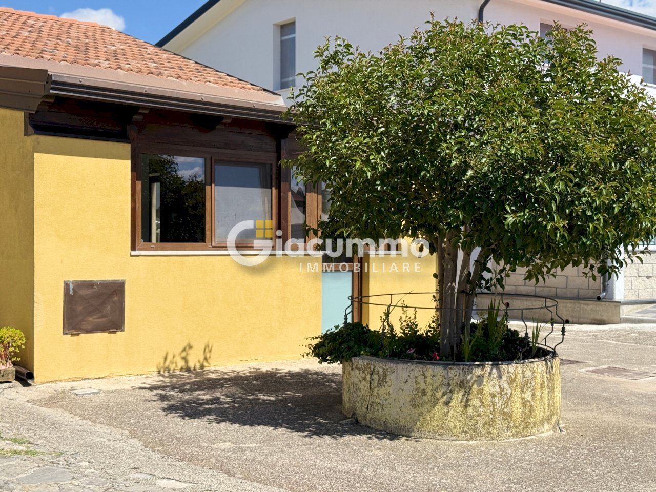 cont-lagop1.jpg - Villa a Schiera Strada Provinciale di Piano del Conte 8, Avigliano - foto 1