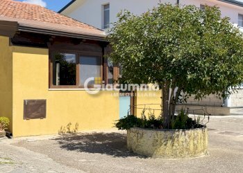 cont-lagop1.jpg - Villa a Schiera Strada Provinciale di Piano del Conte 8, Avigliano - foto 1