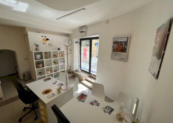 immagine_7_b2b1bf.jpg - Locale Commerciale Corso Umberto I 1, Potenza - foto 8