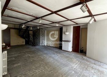 loc-comm-vaccaro3.jpg - Locale Commerciale Via Nicola Vaccaro, Potenza - foto 3