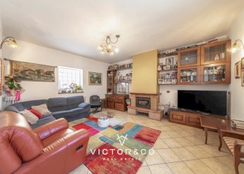 Briona villetta jpeg con filigrana-7.jpg - Casa indipendente Via Marconi snc, Briona - foto 6