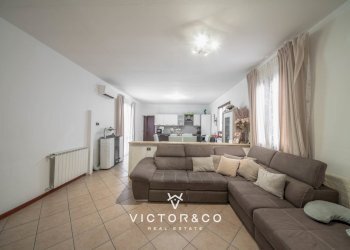 Briona villetta jpeg con filigrana-31.jpg - Casa indipendente Via Marconi snc, Briona - foto 23