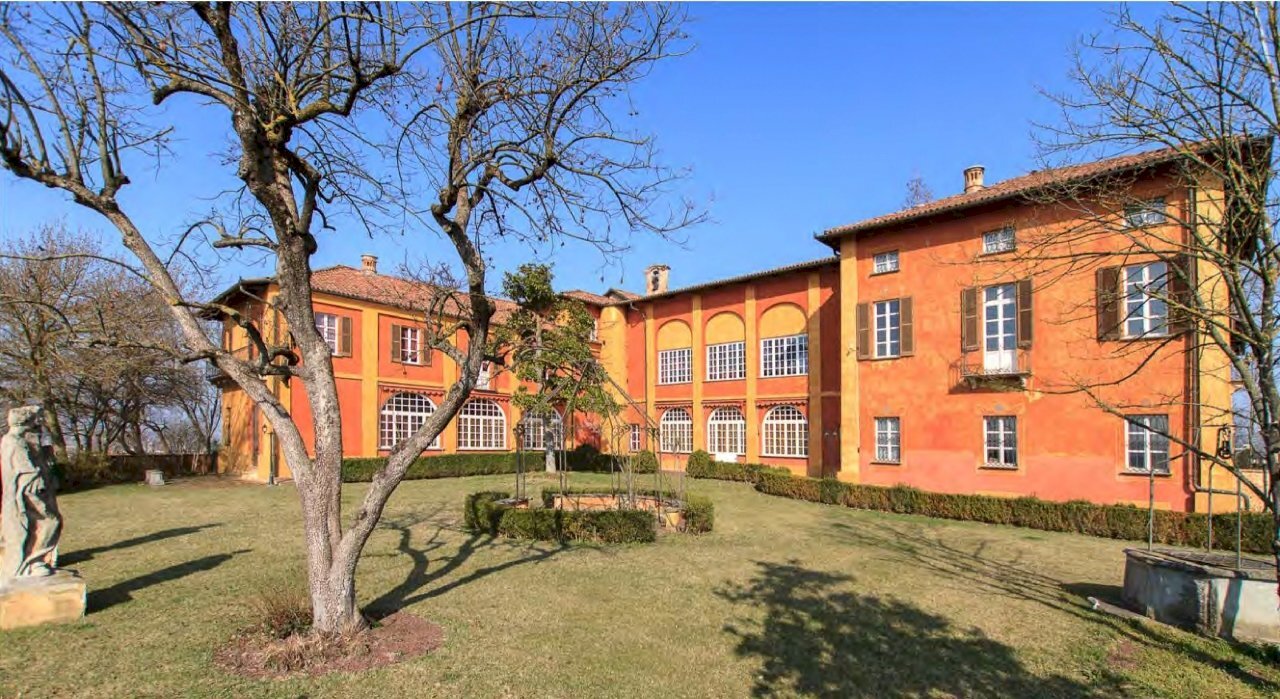 Castello - Independent house Frazione Lavezzole 43, San Damiano d'Asti - photo 1