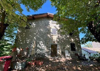 WhatsApp Image 2025-09-19 at 15.43.16 (12).jpeg - Porzione di casa Varano de' Melegari - foto 1