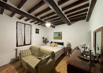 WhatsApp Image 2025-09-19 at 15.43.16 (19).jpeg - Porzione di casa Varano de' Melegari - foto 16