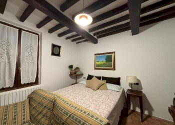 WhatsApp Image 2025-09-19 at 15.43.17 (1).jpeg - Porzione di casa Varano de' Melegari - foto 18