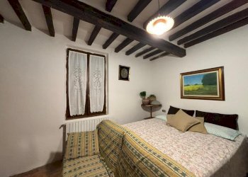 WhatsApp Image 2025-09-19 at 15.43.17 (2).jpeg - Porzione di casa Varano de' Melegari - foto 19