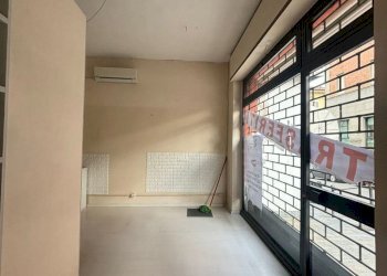 WhatsApp Image 2025-09-12 at 11.08.21 (7).jpeg - Locale Commerciale Fornovo di Taro - foto 8