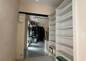 WhatsApp Image 2025-09-12 at 11.08.22 (10).jpeg - Locale Commerciale Fornovo di Taro - foto 22