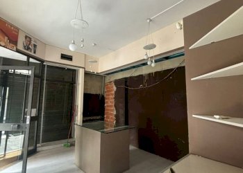 WhatsApp Image 2025-09-12 at 11.08.22 (11).jpeg - Locale Commerciale Fornovo di Taro - foto 23