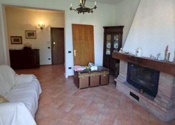 WhatsApp Image 2025-06-25 at 09.44.43 (2).jpeg - Appartamento Medesano - foto 8