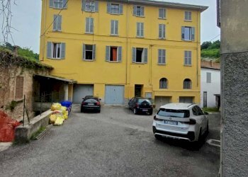 dee26b21-ca67-4323-8a1e-5b1bf213392f.jpg - Four-room apartment Fornovo di Taro - photo 2