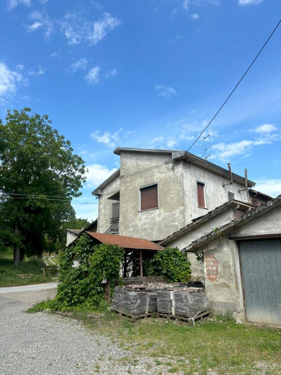 WhatsApp Image 2025-05-21 at 15.55.24 (3).jpeg - Villa Fornovo di Taro - foto 1