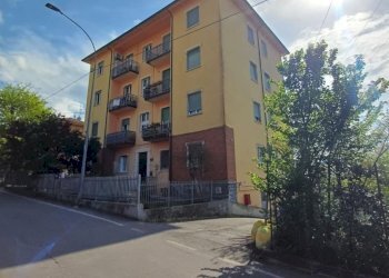 WhatsApp Image 2025-04-28 at 09.59.09 (2).jpeg - Quadrilocale Fornovo di Taro - foto 2