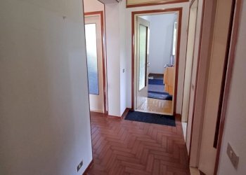 WhatsApp Image 2025-04-28 at 09.59.15 (2).jpeg - Quadrilocale Fornovo di Taro - foto 26