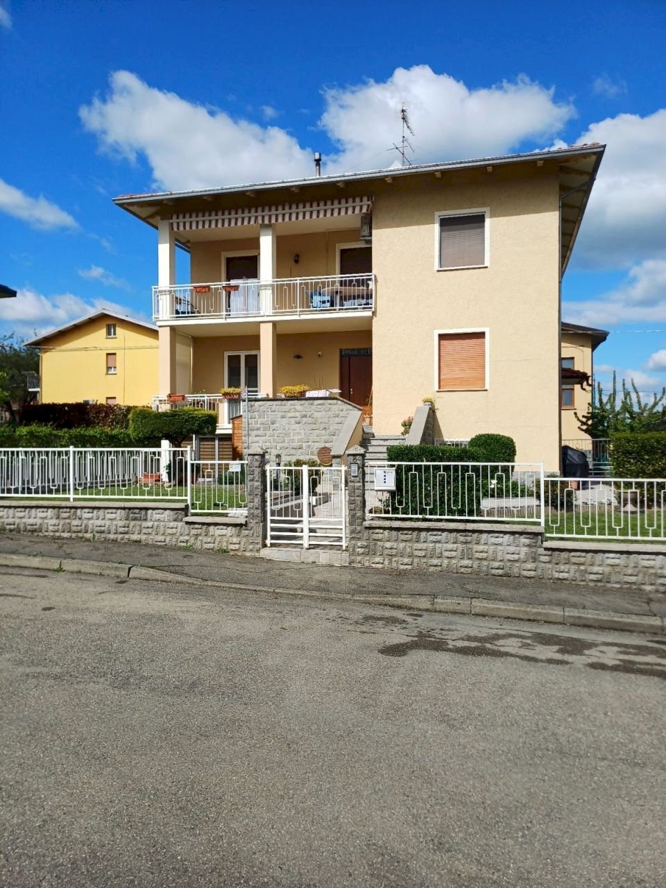 WhatsApp Image 2025-04-28 at 09.55.26 (1).jpeg - Three-room apartment Medesano - photo 1