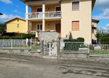 WhatsApp Image 2025-04-28 at 09.55.26 (1).jpeg - Trilocale Medesano - foto 1