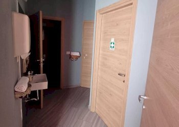 WhatsApp Image 2024-01-25 at 11.32.56 (1).jpeg - Locale Commerciale Fornovo di Taro - foto 4