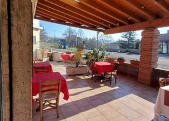 WhatsApp Image 2024-01-25 at 11.32.56 (2).jpeg - Locale Commerciale Fornovo di Taro - foto 5