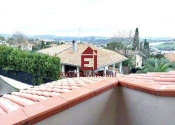 WhatsApp Image 2025-01-15 at 09.30.48 (3).jpeg - Villa Rimini - foto 12