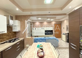 IMG_7381 - dimensioni grandi (1).jpeg - Quadrilocale Aci Castello - foto 8