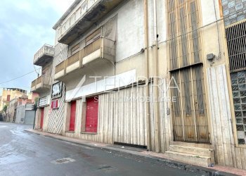 IMG_4893 - dimensioni grandi.jpeg - Commercial Premises Adrano - photo 2