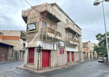 IMG_4895 - dimensioni grandi.jpeg - Commercial Premises Adrano - photo 4