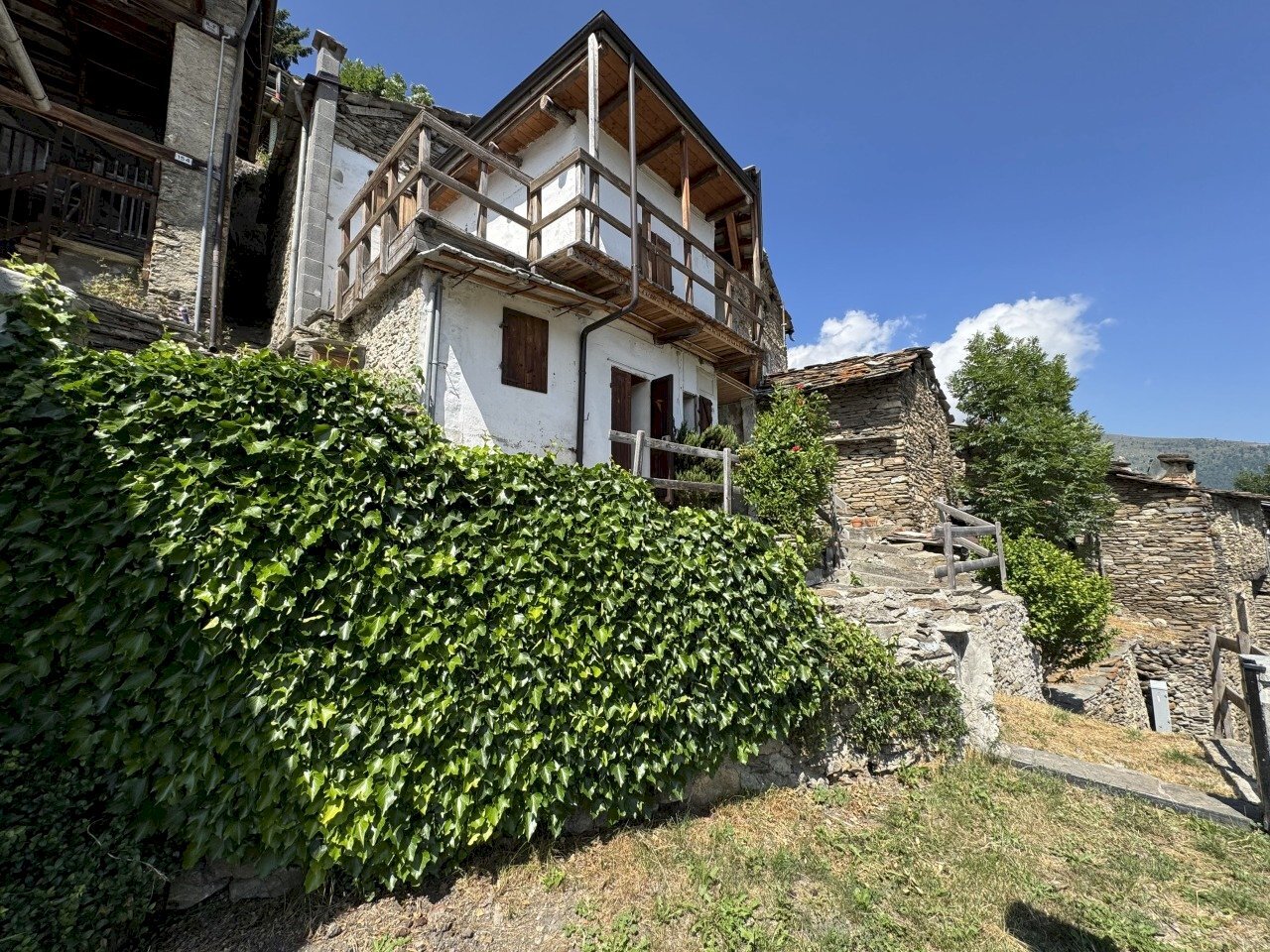 IMG_2774.jpg - Baita Frazione Borgo, Crissolo - foto 1