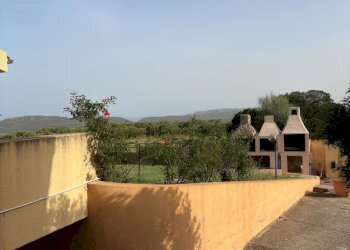 ESTERNO.jpg - Bilocale Via Lu Calteri 1, Trinità d'Agultu e Vignola - foto 5