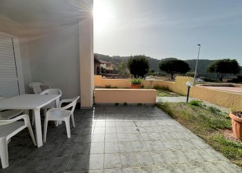 VISTA ESTERNO.jpg - Bilocale Via Lu Calteri 1, Trinità d'Agultu e Vignola - foto 13