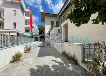 Corte eterna - Trilocale via Fratelli Bandiera 18, Tortoreto - foto 1