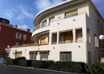 IMG-20241207-WA0013.jpg - Quadrilocale Lungomare Argentina 10, Bordighera - foto 1