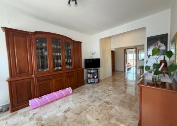 Four-room apartment Via Torino 43, Piossasco - photo 5